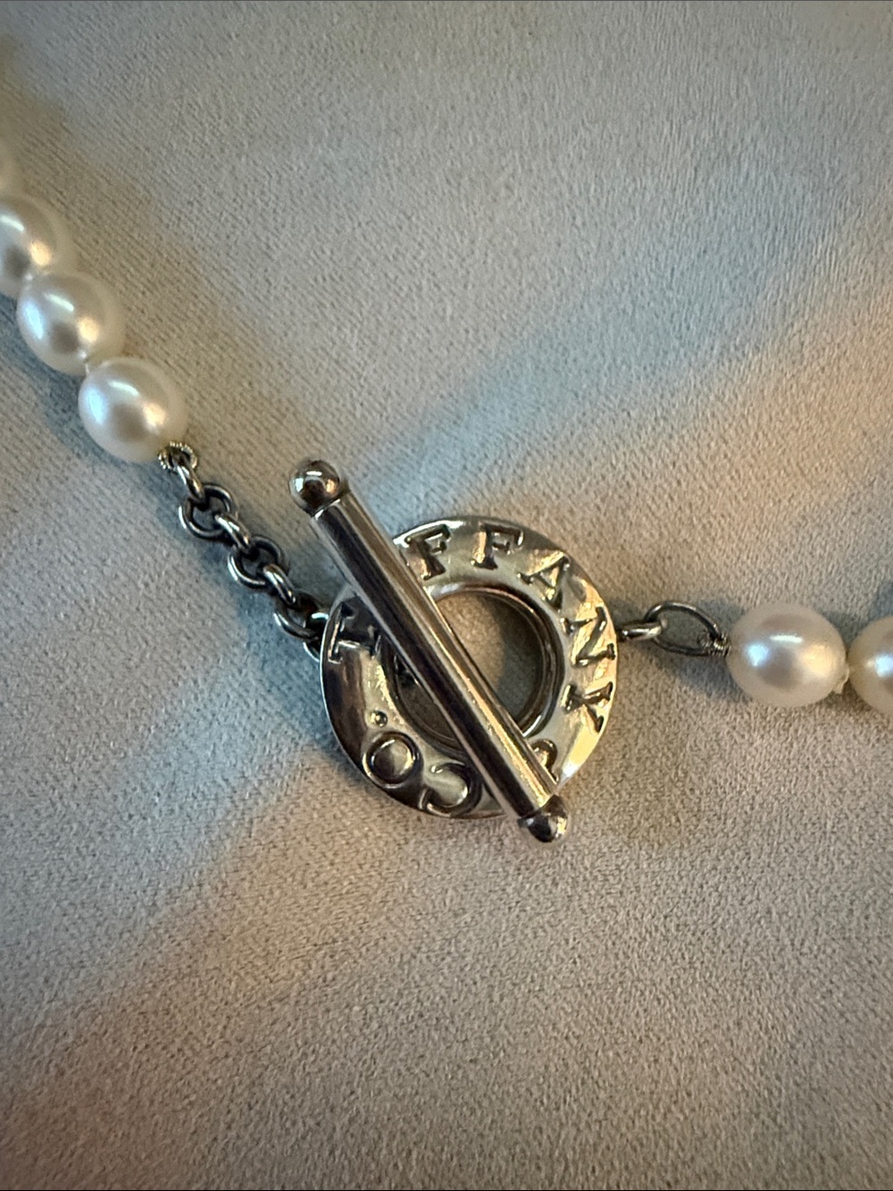 Tiffany & Co Sterling Silver & Pearl Set - Picture 4 of 7